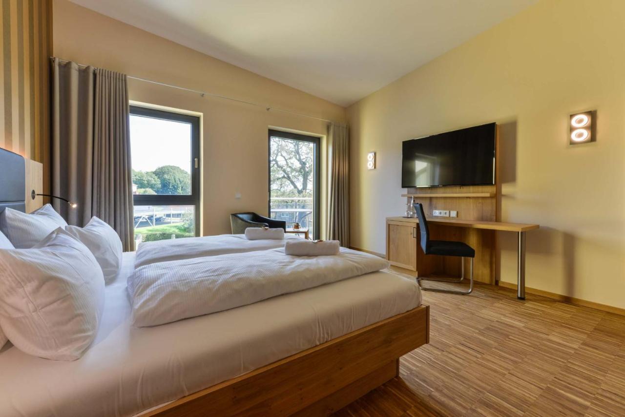 Hotel & Golfrestaurant Gut Wissmannshof Staufenberg  Екстериор снимка