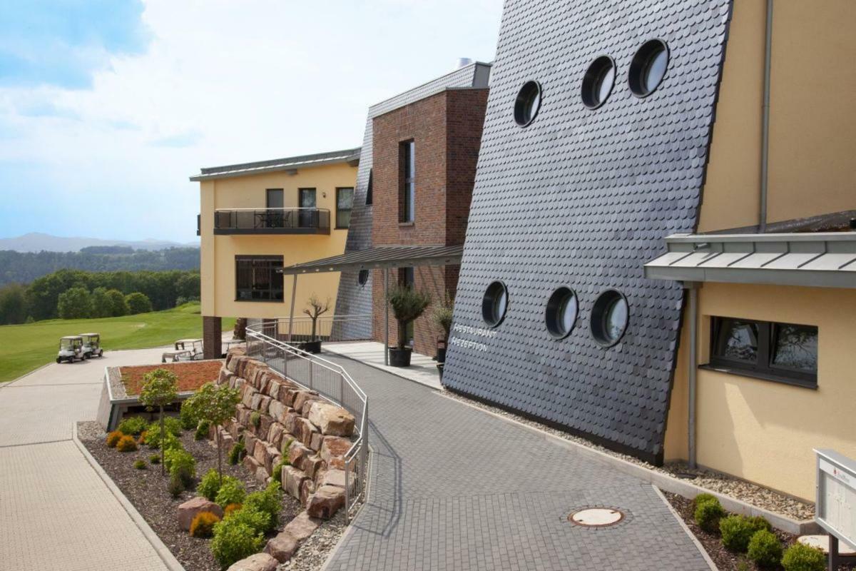 Hotel & Golfrestaurant Gut Wissmannshof Staufenberg  Екстериор снимка