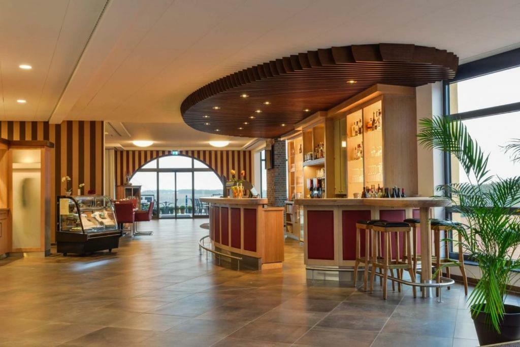 Hotel & Golfrestaurant Gut Wissmannshof Staufenberg  Екстериор снимка