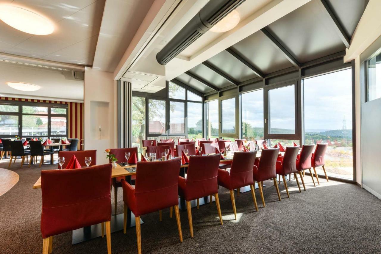 Hotel & Golfrestaurant Gut Wissmannshof Staufenberg  Екстериор снимка