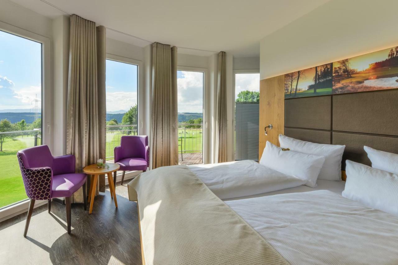Hotel & Golfrestaurant Gut Wissmannshof Staufenberg  Екстериор снимка