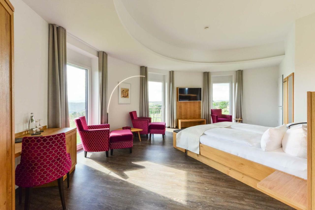 Hotel & Golfrestaurant Gut Wissmannshof Staufenberg  Екстериор снимка