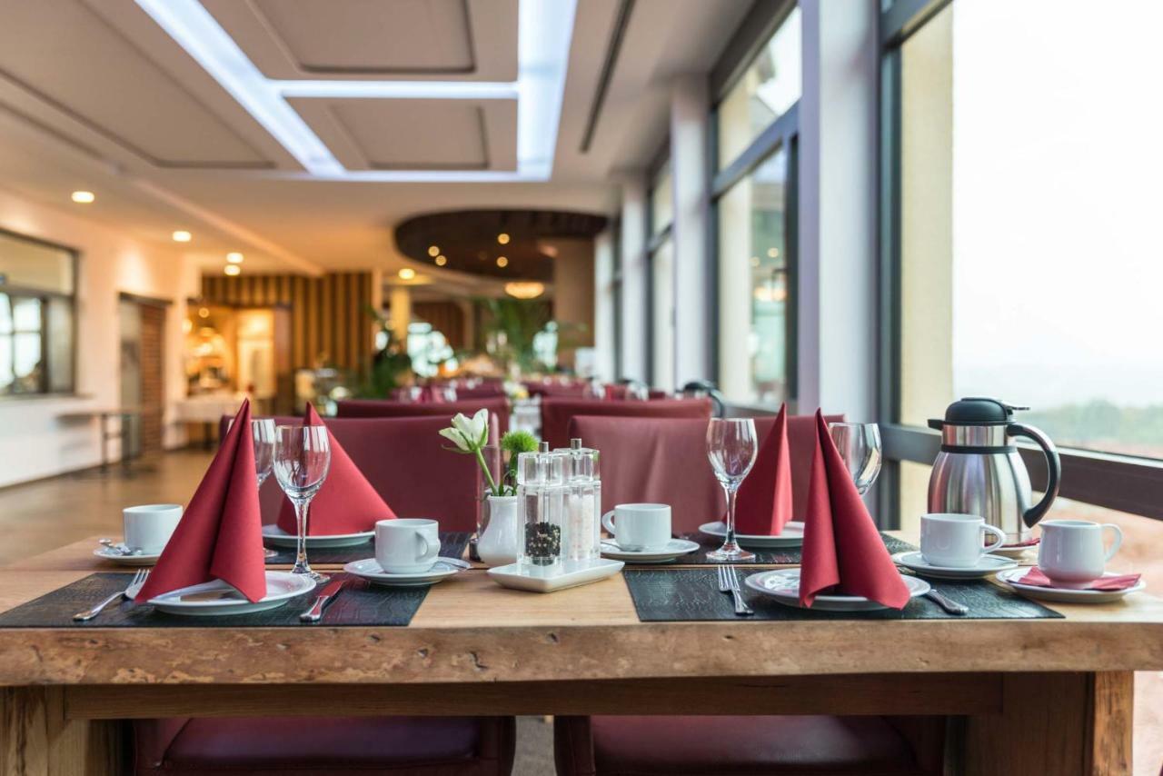Hotel & Golfrestaurant Gut Wissmannshof Staufenberg  Екстериор снимка