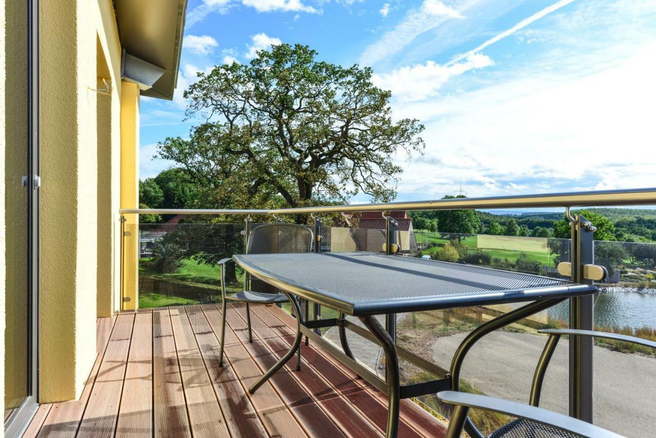 Hotel & Golfrestaurant Gut Wissmannshof Staufenberg  Екстериор снимка