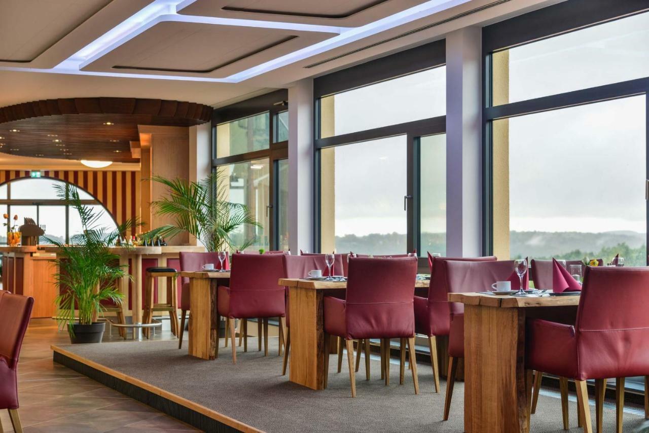 Hotel & Golfrestaurant Gut Wissmannshof Staufenberg  Екстериор снимка