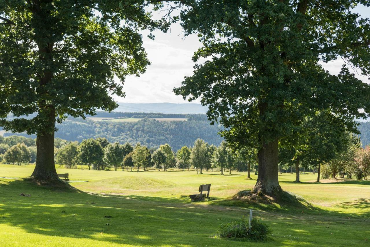 Hotel & Golfrestaurant Gut Wissmannshof Staufenberg  Екстериор снимка